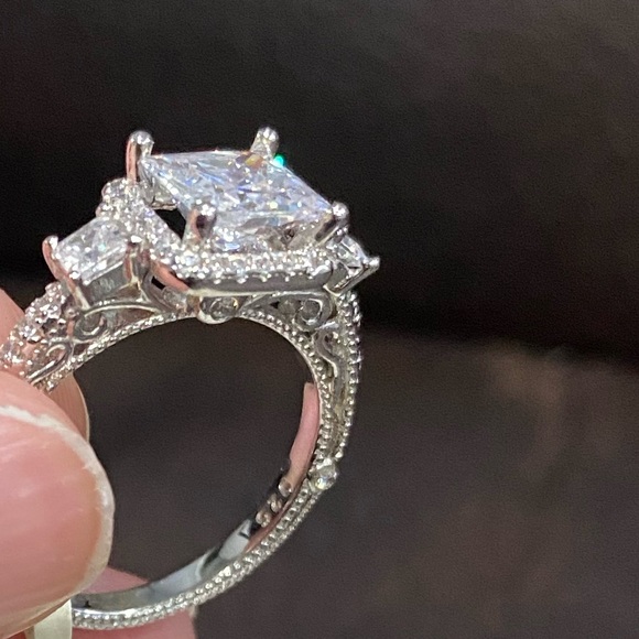 Charmed Aroma Ring - Picture 2 of 3